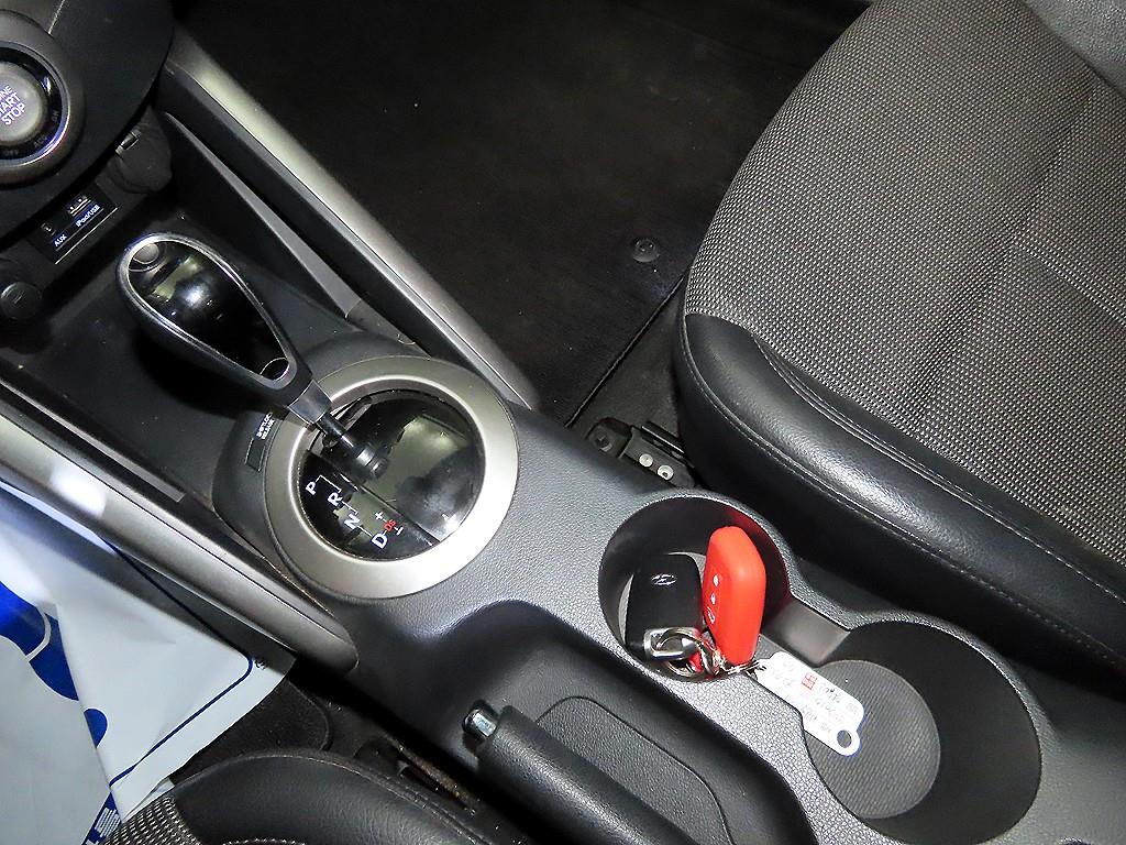 HYUNDAI Veloster - Vista 12