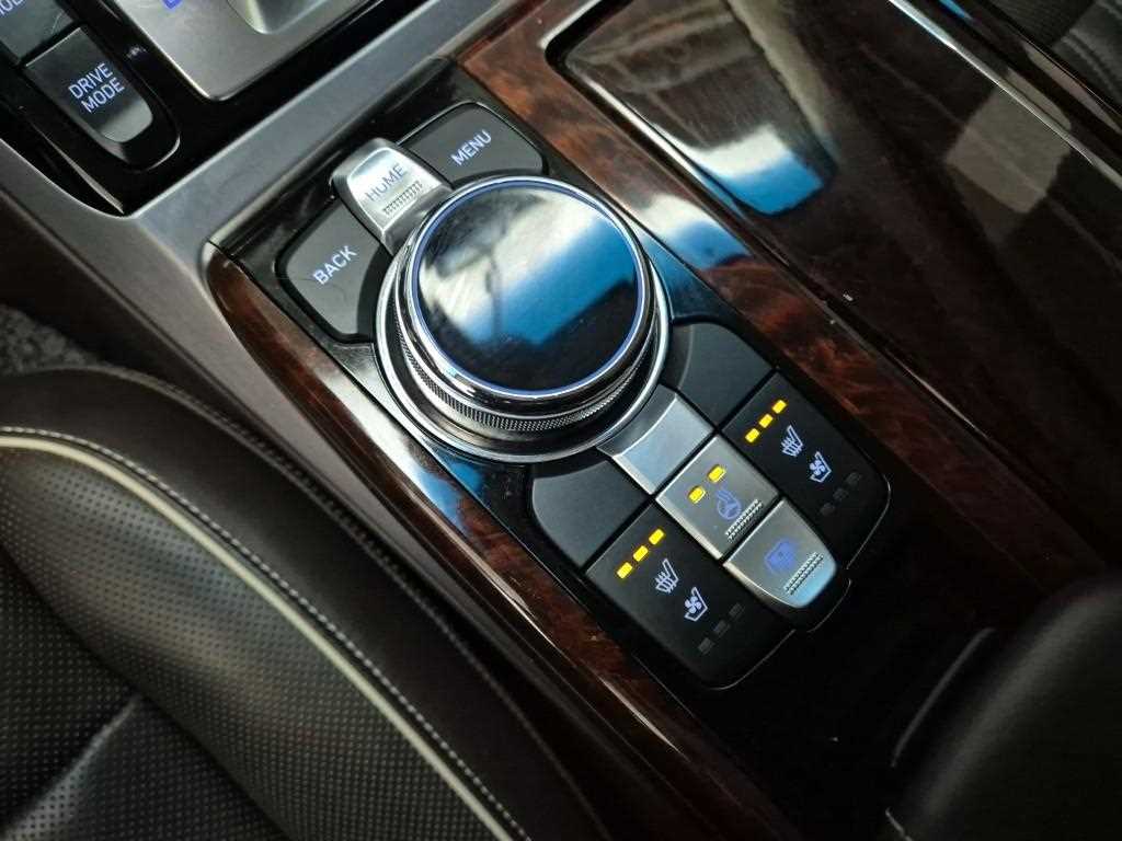 Genesis EQ900 2016 Plateado - Importación desde Corea - HF Imports Iquique - Foto 18