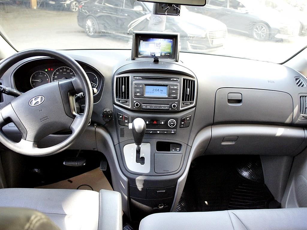 HYUNDAI Starex 2016 Gris - Importación desde Corea - HF Imports Iquique - Foto 7