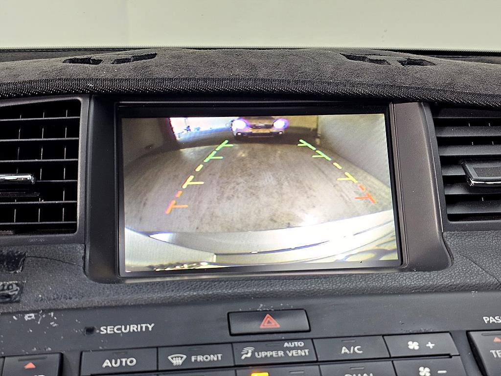 Infiniti M - Vista 12