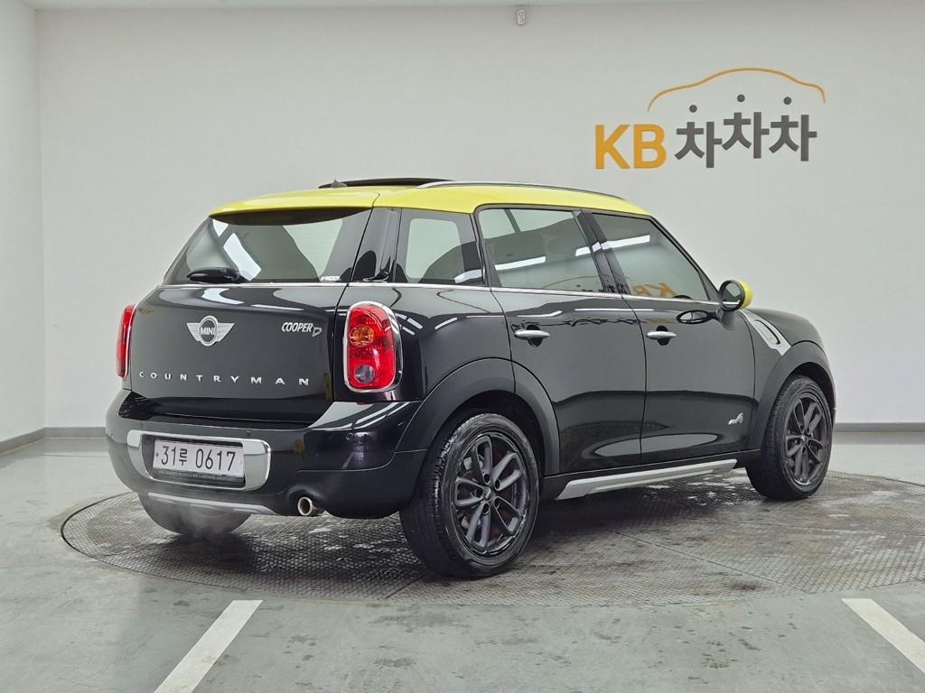 Mini Countryman - Vista 4