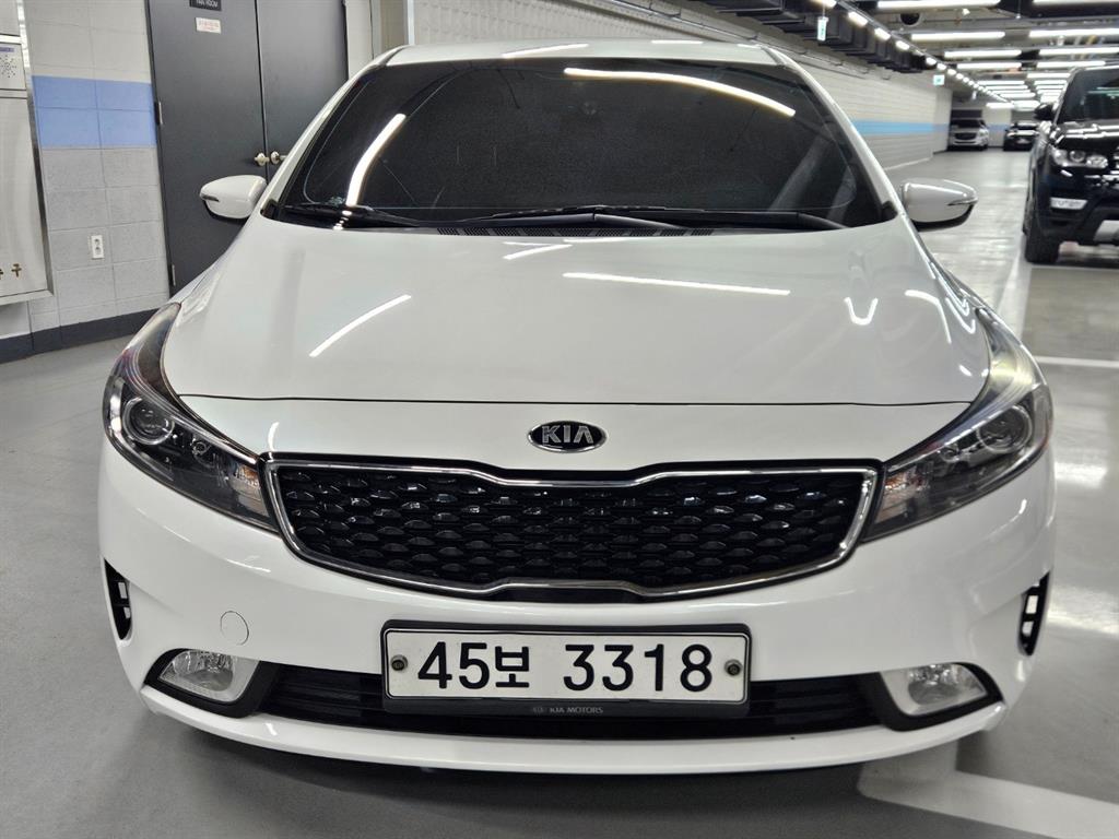 KIA K3 - Vista 3
