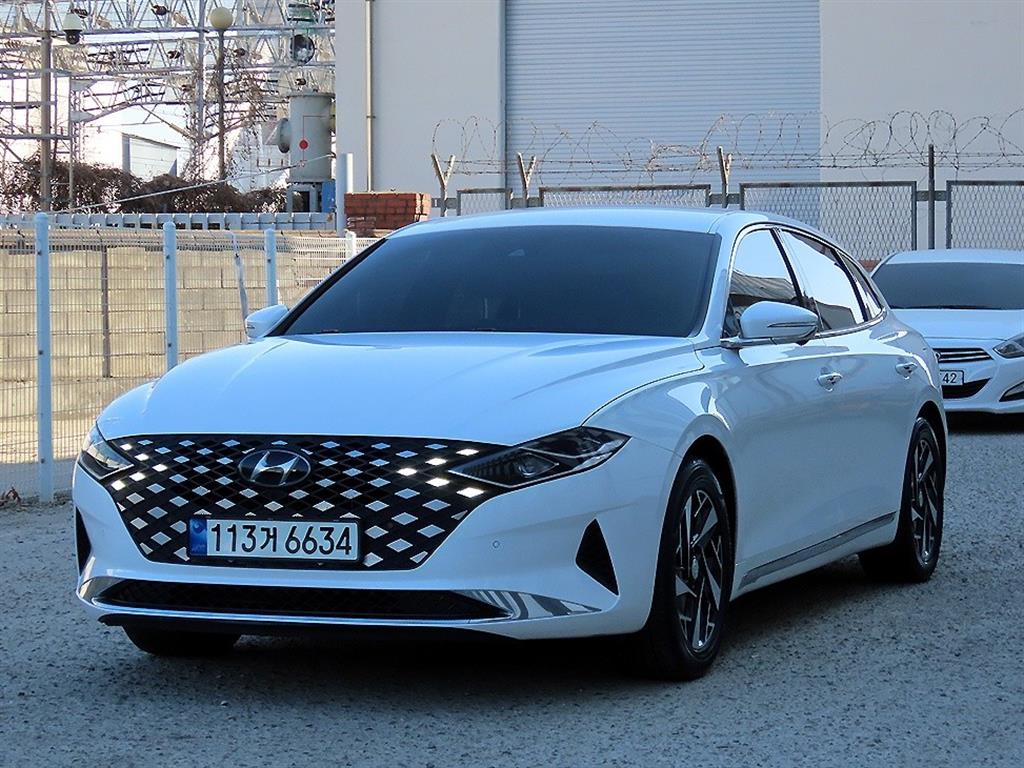 HYUNDAI Grandeur - Vista 2