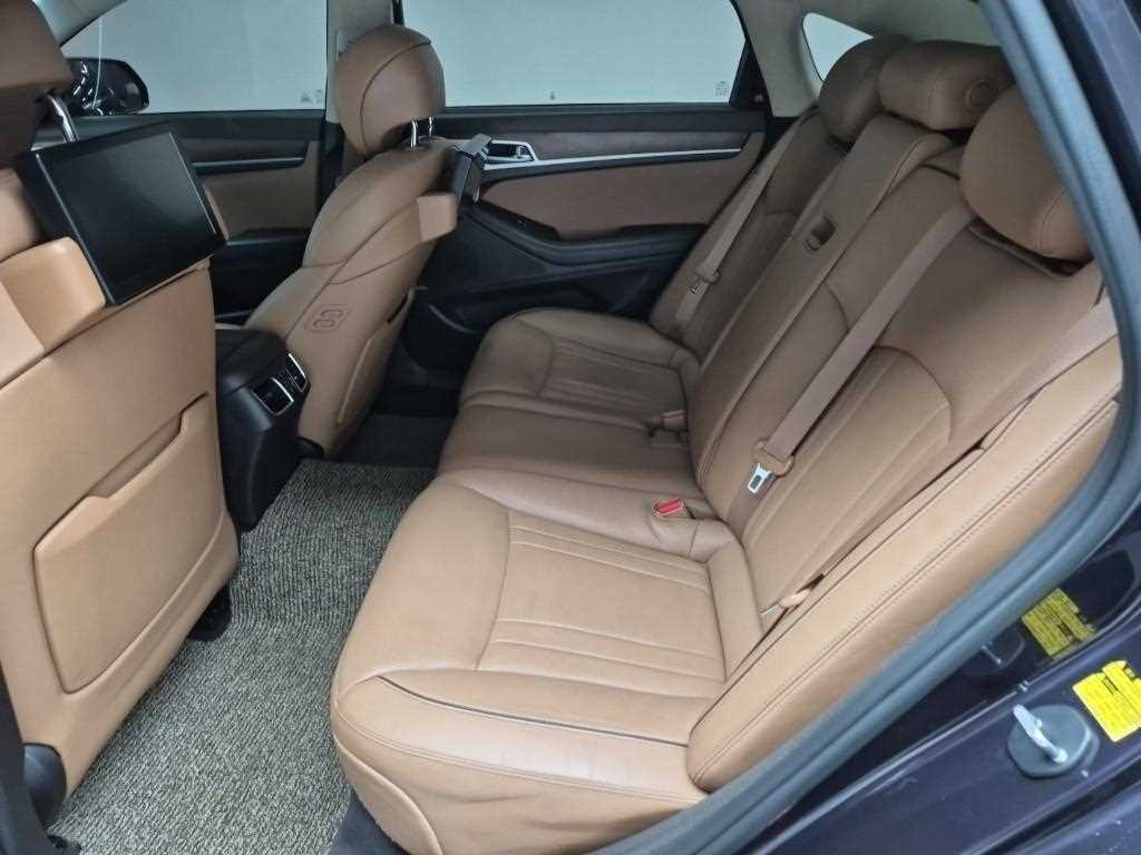 Genesis G80 - Vista 12