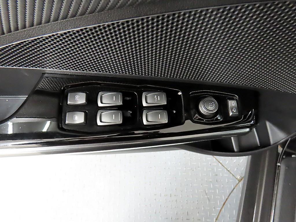 Ssangyong Tivoli - Vista 11