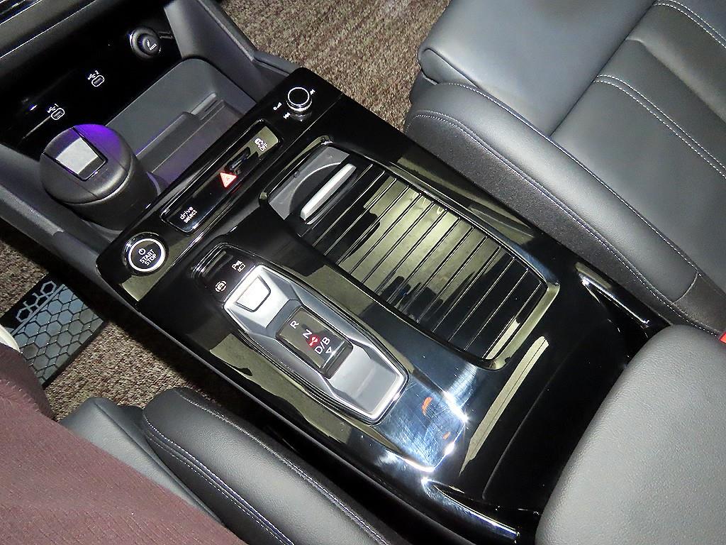 Audi Q6 e-tron - Vista 12