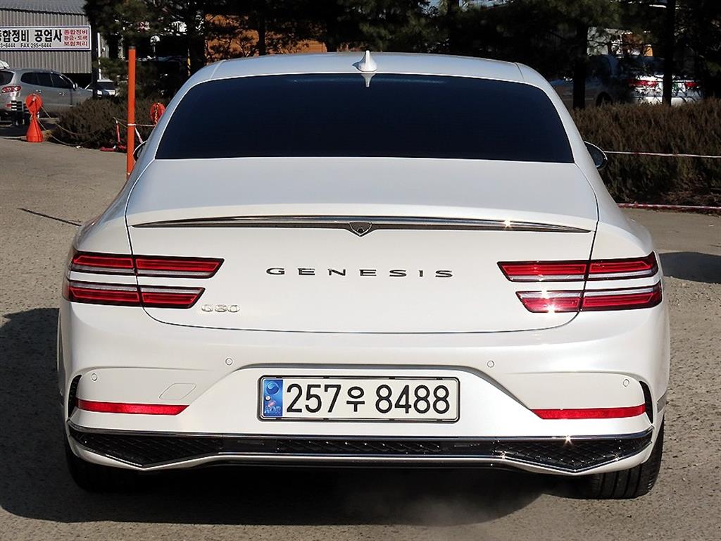 Genesis G80 - Vista 4