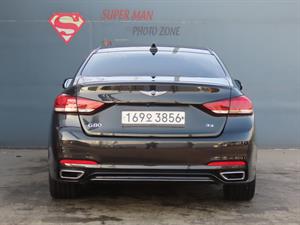 Genesis G80 - Vista 8