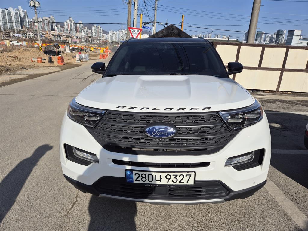 Ford Explorer 2021 Blanco - Importación desde Corea - HF Imports Iquique - Foto 1