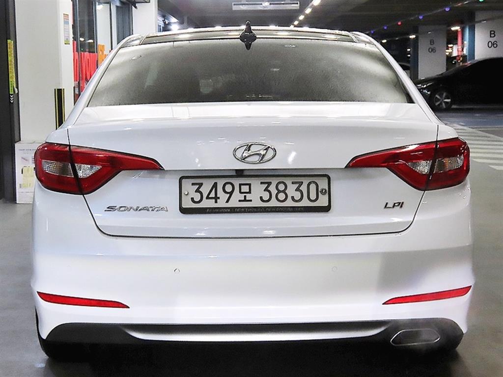 HYUNDAI Sonata - Vista 5