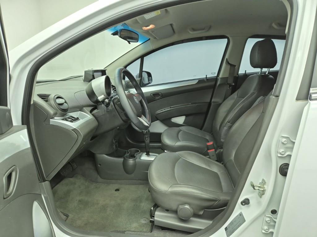 Chevrolet Spark - Vista 11