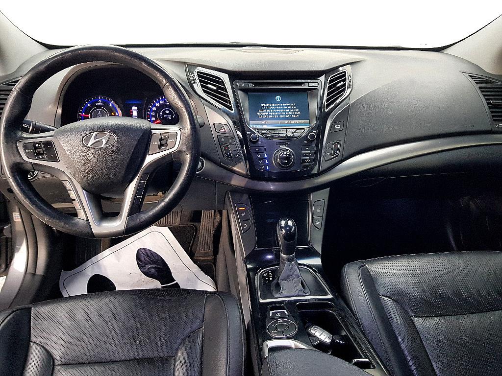 HYUNDAI i40 - Vista 5