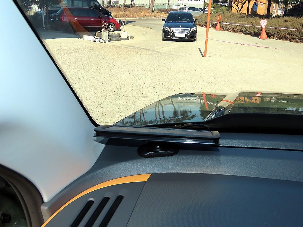 HYUNDAI Casper - Vista 10