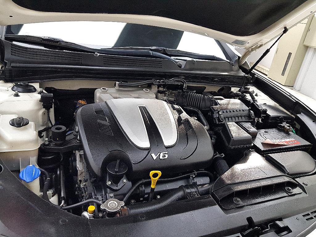 HYUNDAI Grandeur - Vista 6