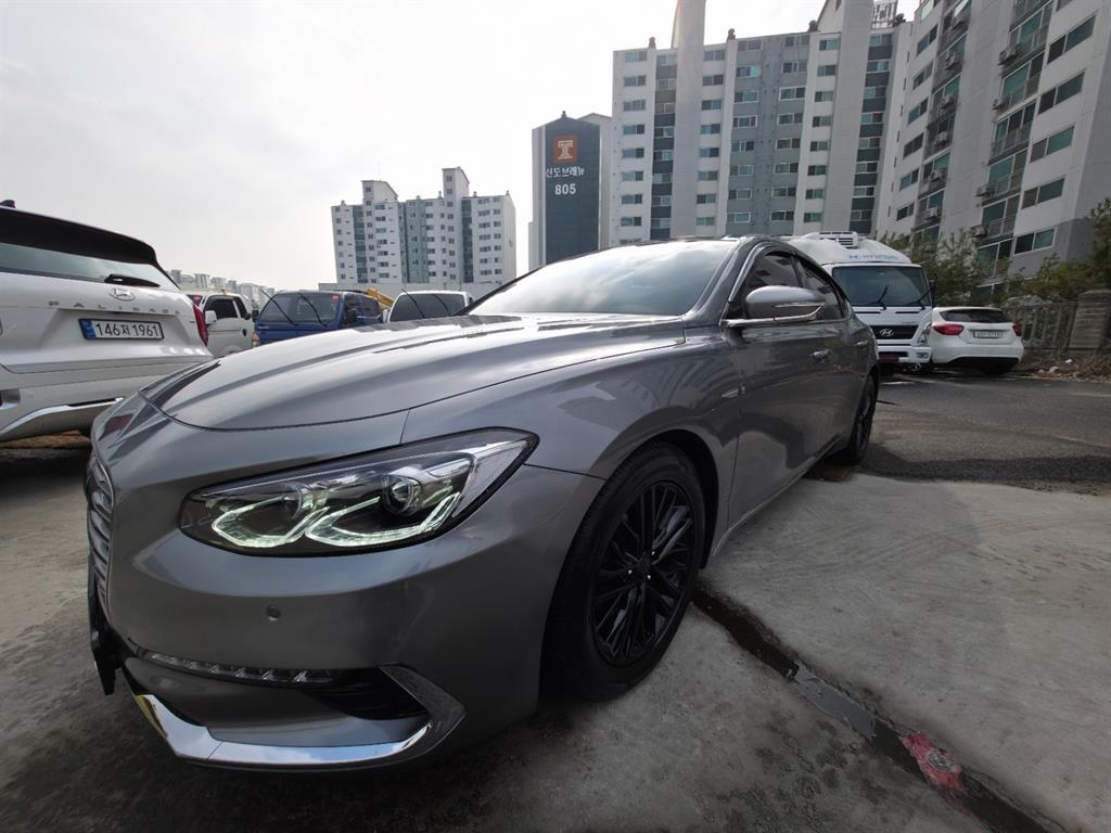 HYUNDAI Grandeur - Vista 8