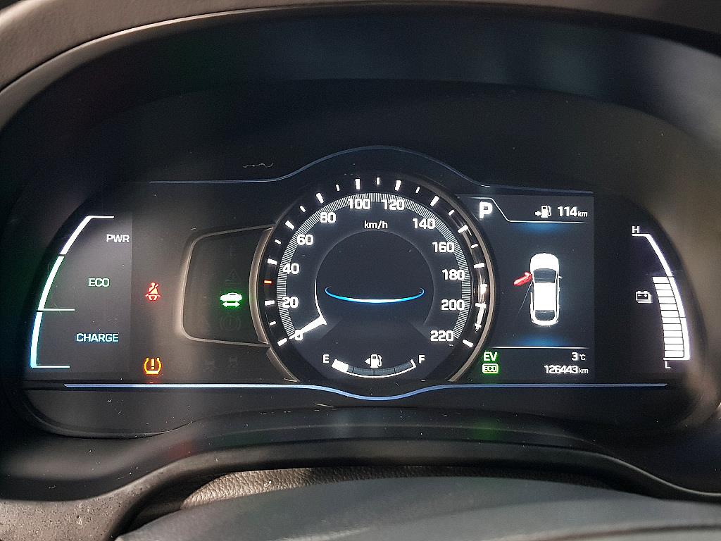 HYUNDAI Ioniq - Vista 7