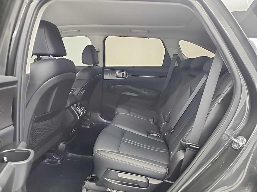 KIA Sorento - Vista 12