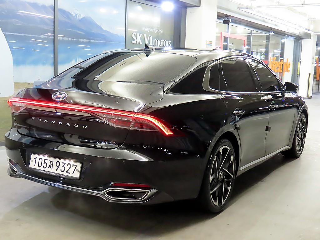 HYUNDAI Grandeur - Vista 4