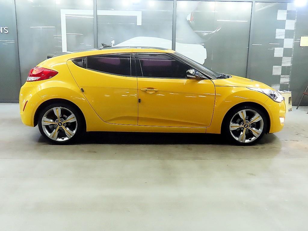 HYUNDAI Veloster - Vista 3