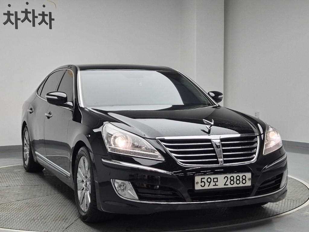 HYUNDAI Equus - Vista 4