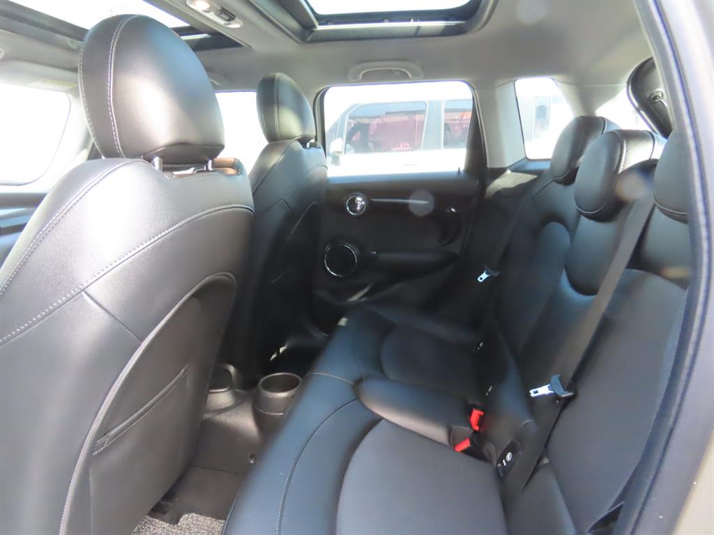 Mini Cooper - Vista 11