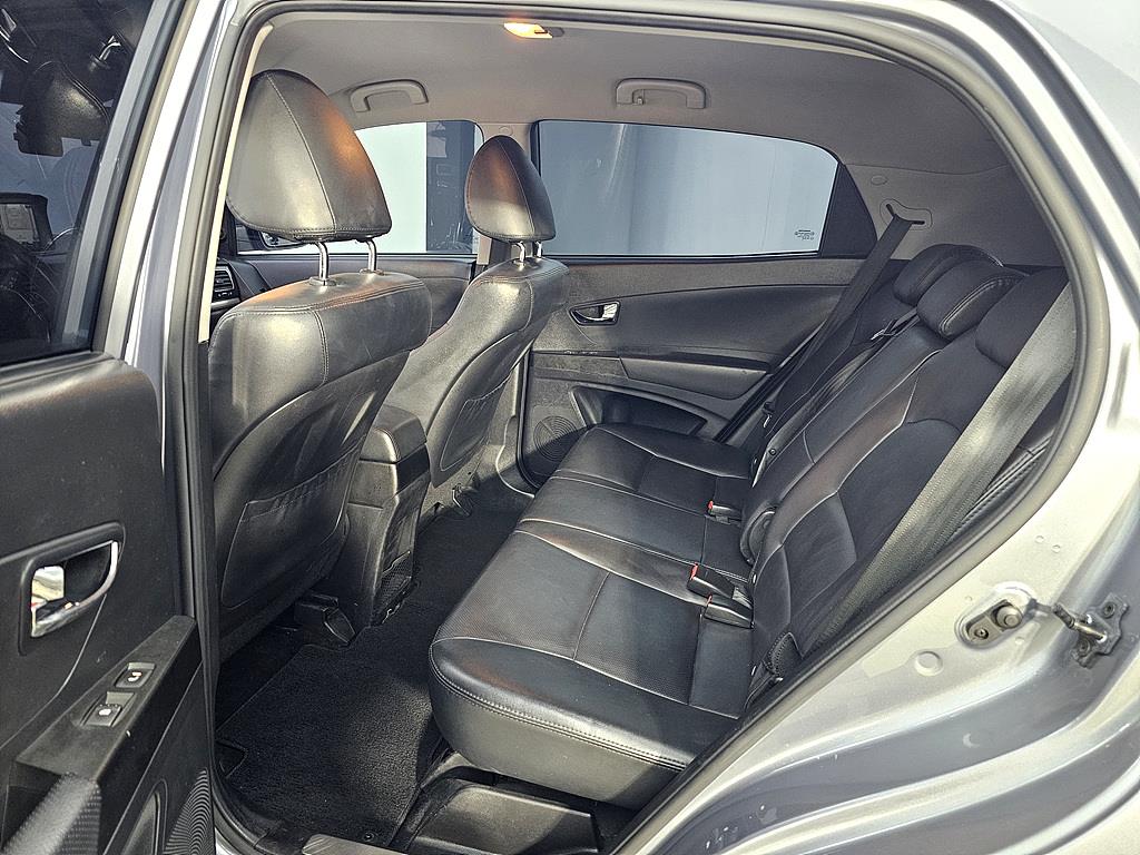 Ssangyong Korando - Vista 9