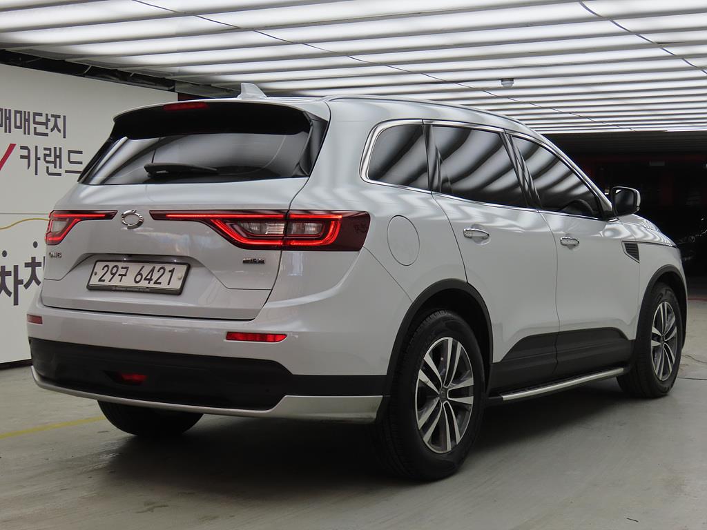 SAMSUNG QM6 - Vista 3