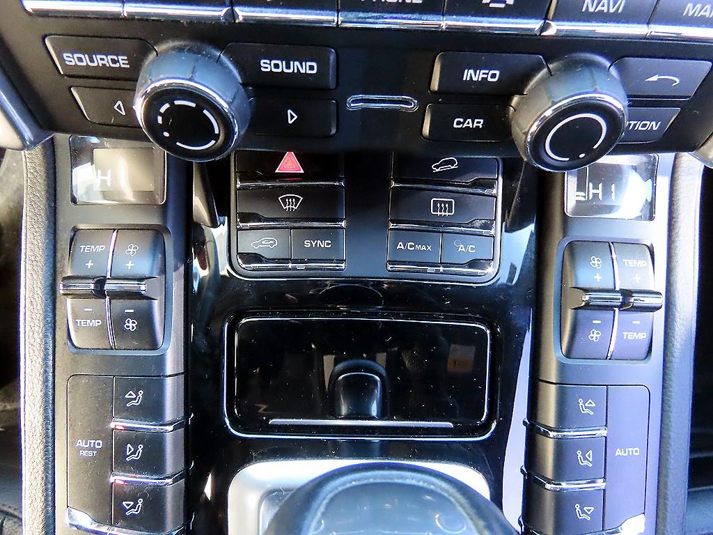 Porsche Cayenne - Vista 11