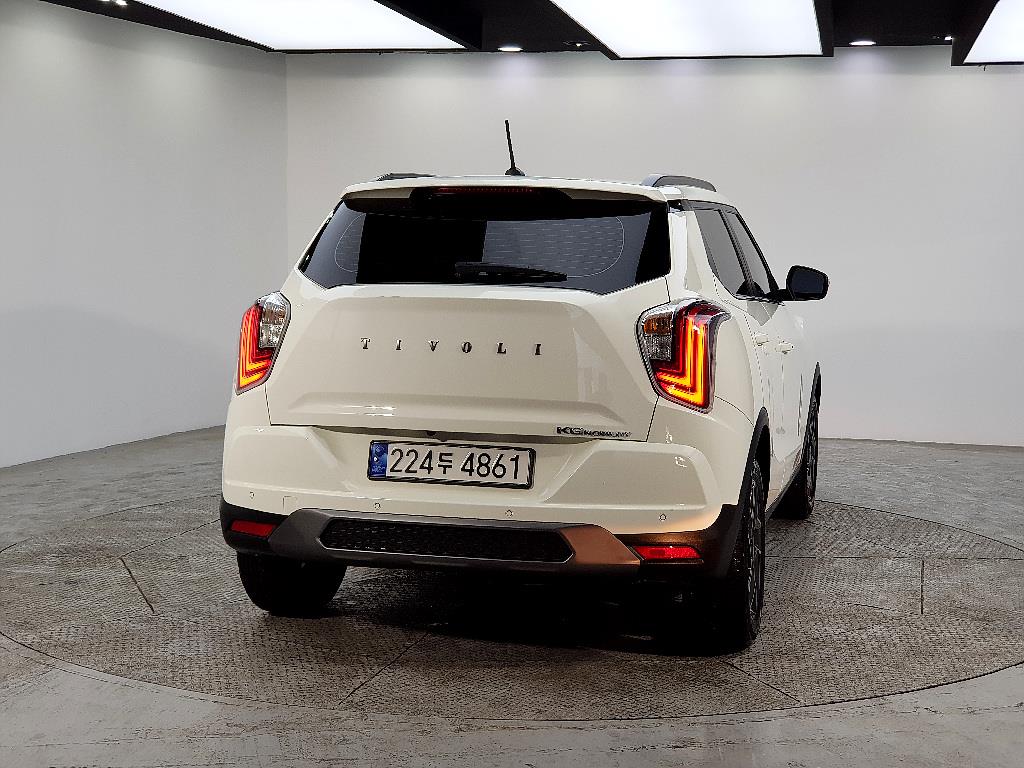 Ssangyong Tivoli - Vista 3