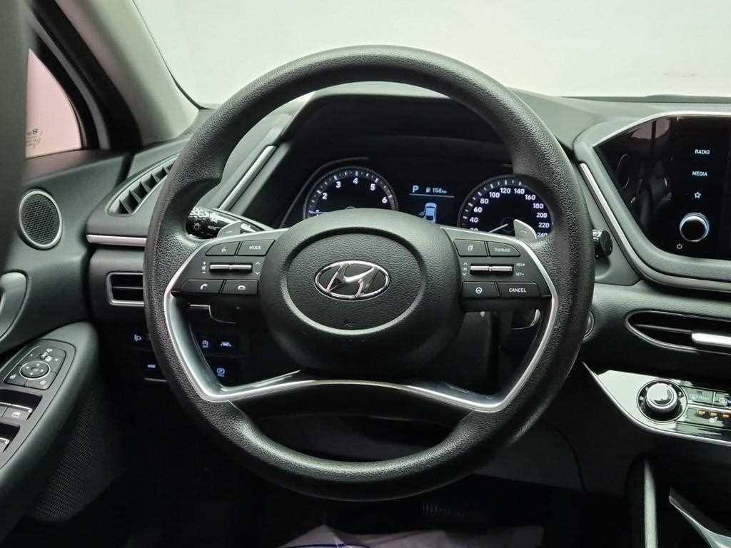 HYUNDAI Sonata - Vista 9