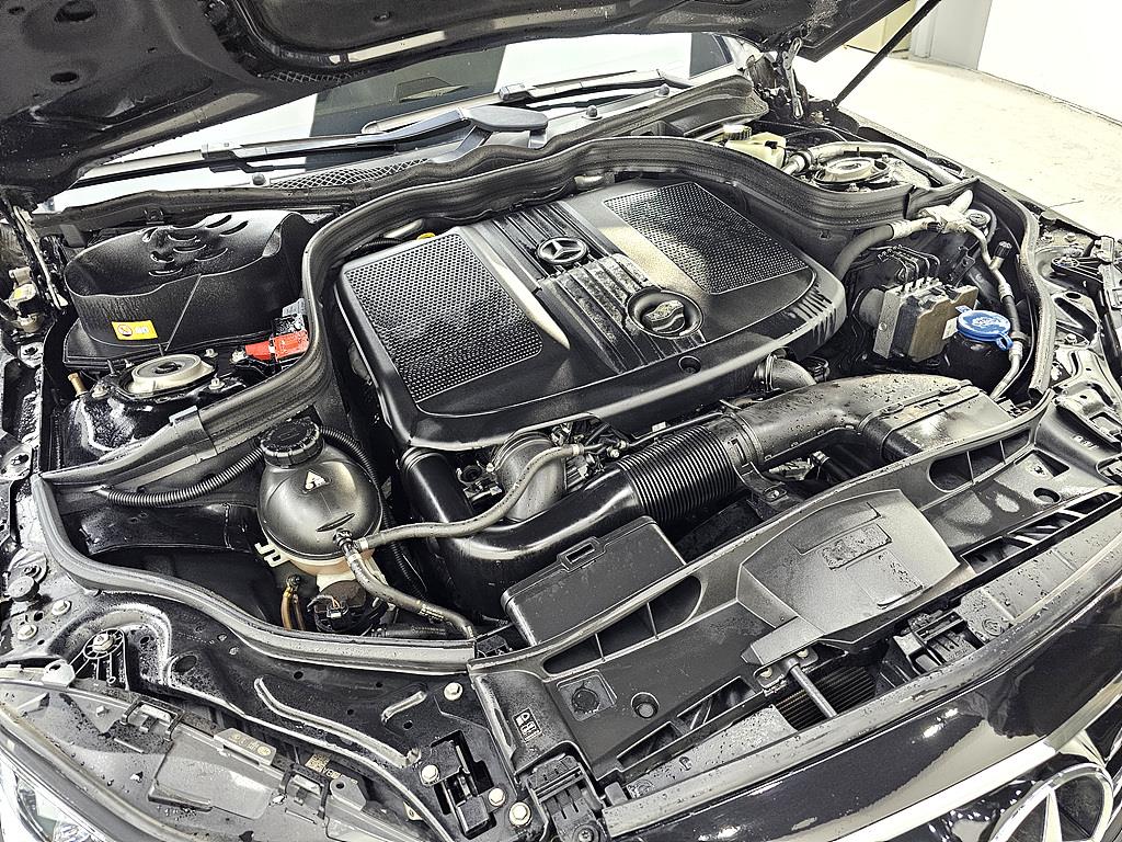 Mercedes Benz E class - Vista 6