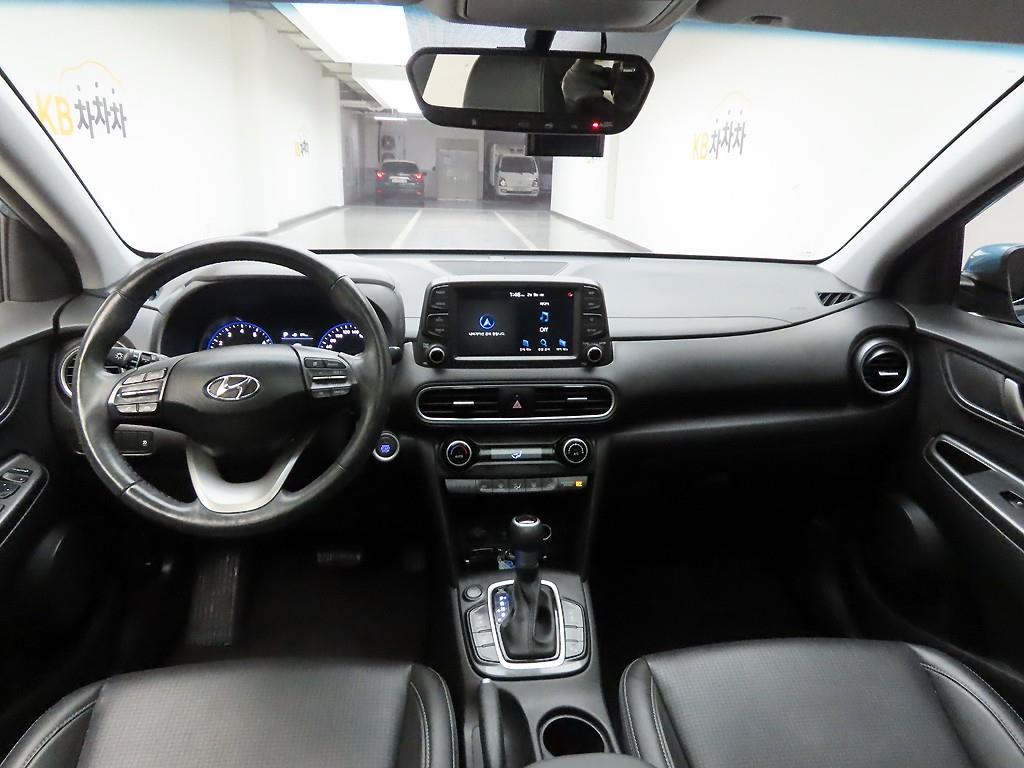 HYUNDAI Kona - Vista 7