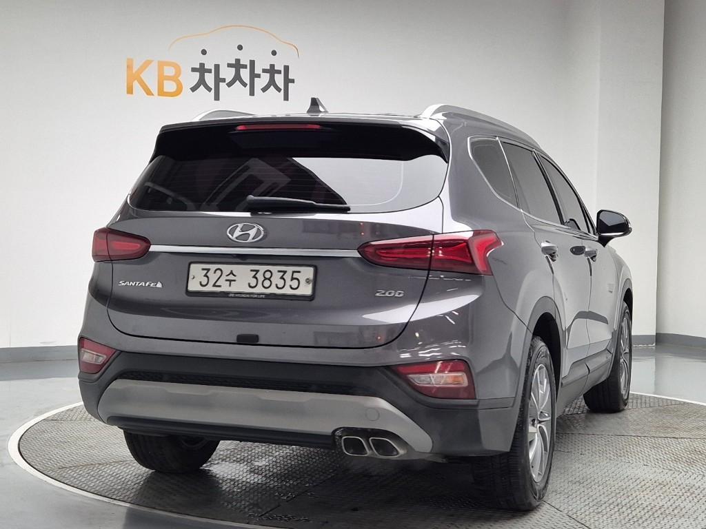 HYUNDAI Santa Fe - Vista 3