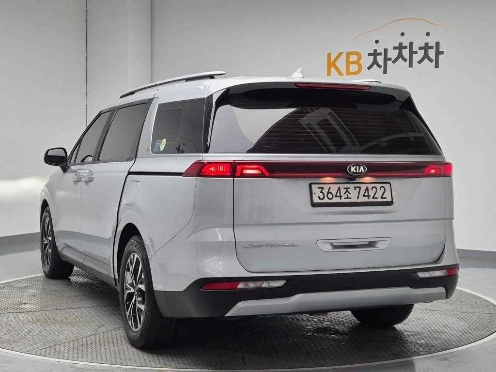 KIA Carnival - Vista 2