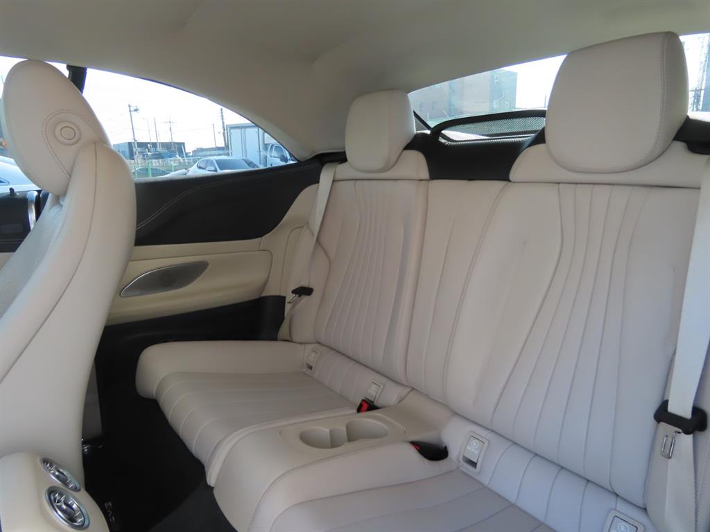 Mercedes Benz E class - Vista 11