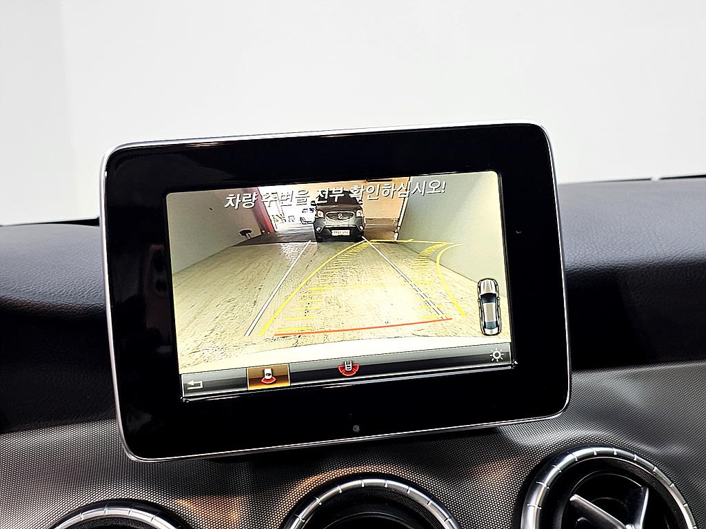 Mercedes Benz CLA Class 2018 Blanco - Importación desde Corea - HF Imports Iquique - Foto 14