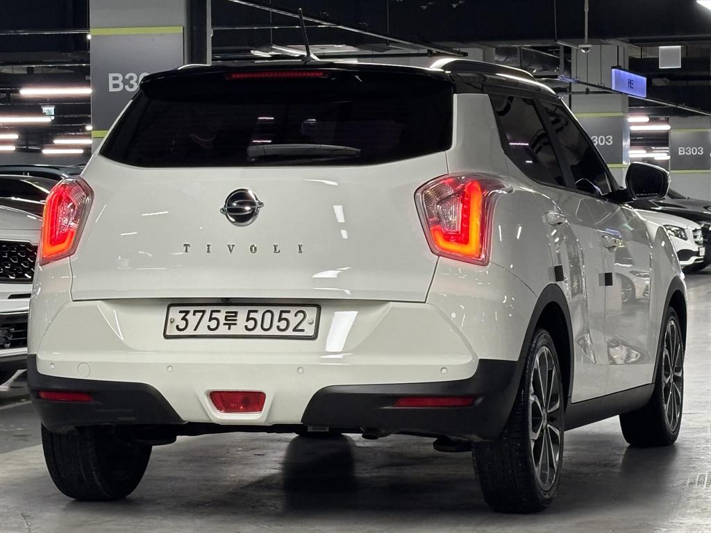 Ssangyong Tivoli - Vista 2