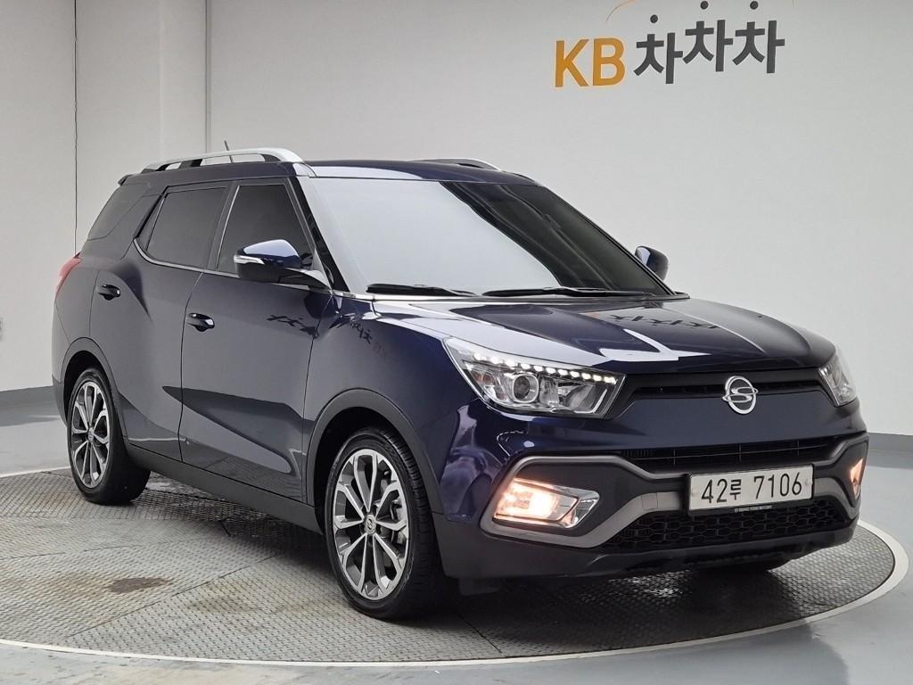 Ssangyong Tivoli - Vista 4