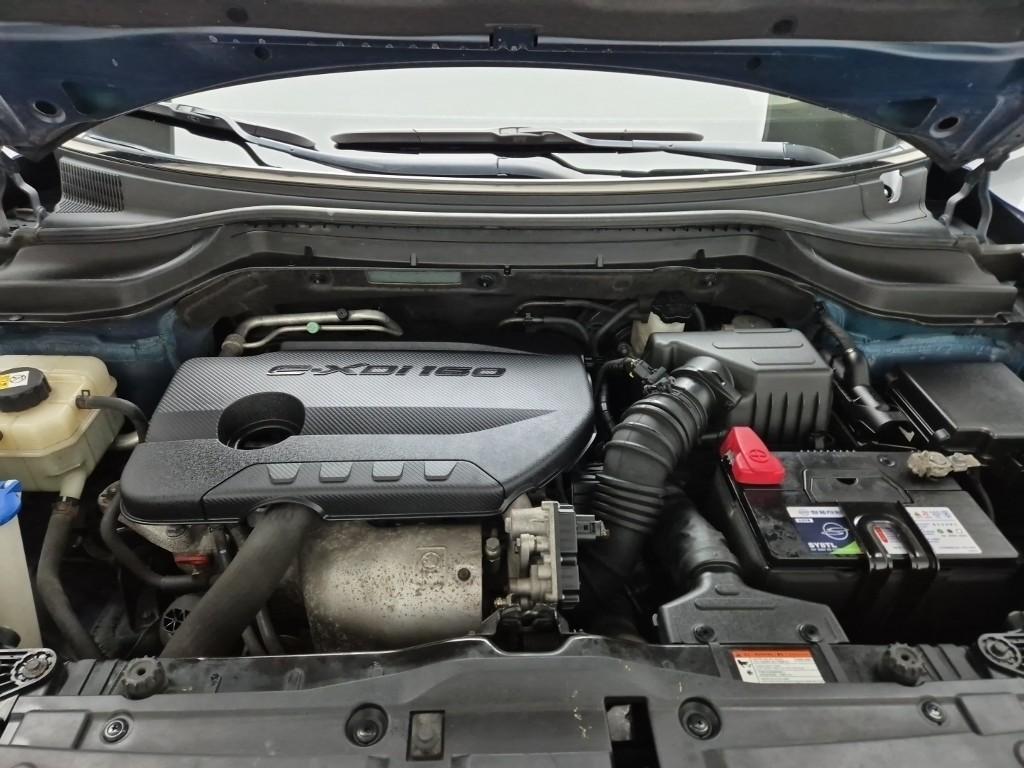 Ssangyong Tivoli - Vista 5