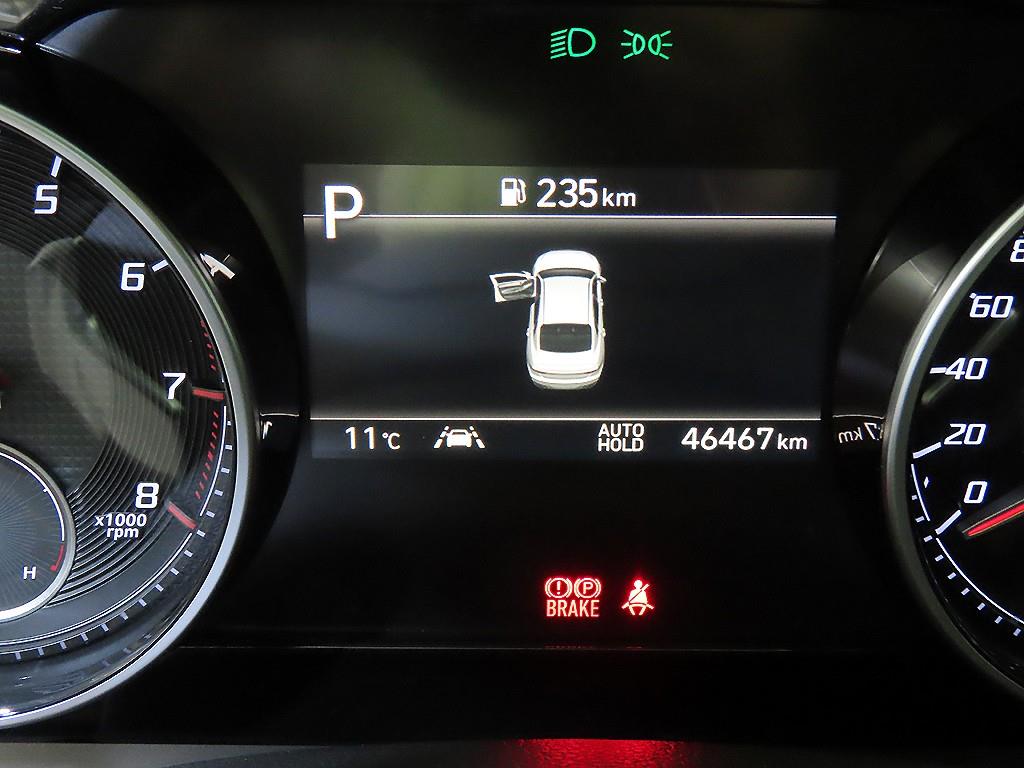 HYUNDAI Grandeur - Vista 9