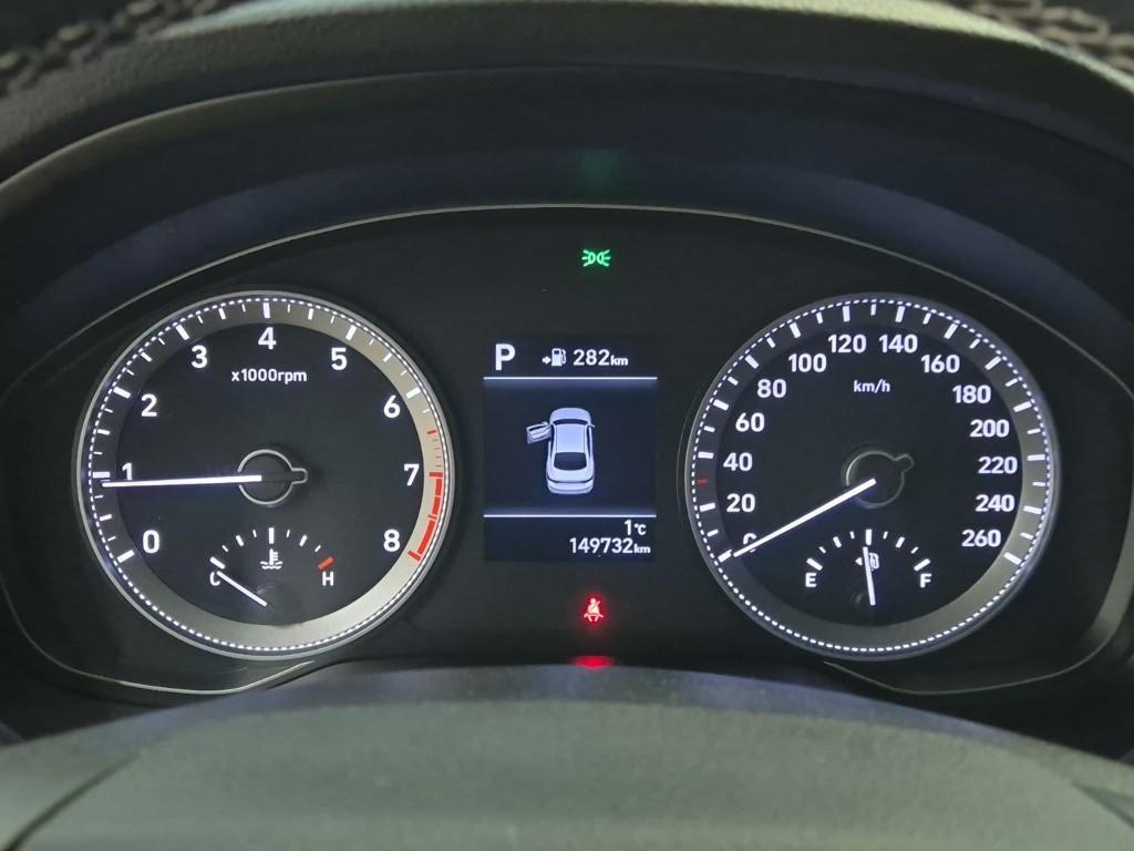 HYUNDAI Grandeur - Vista 6