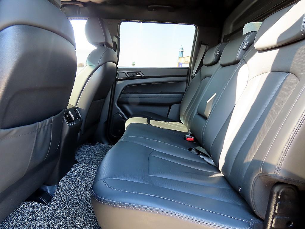 Ssangyong Rexton - Vista 7