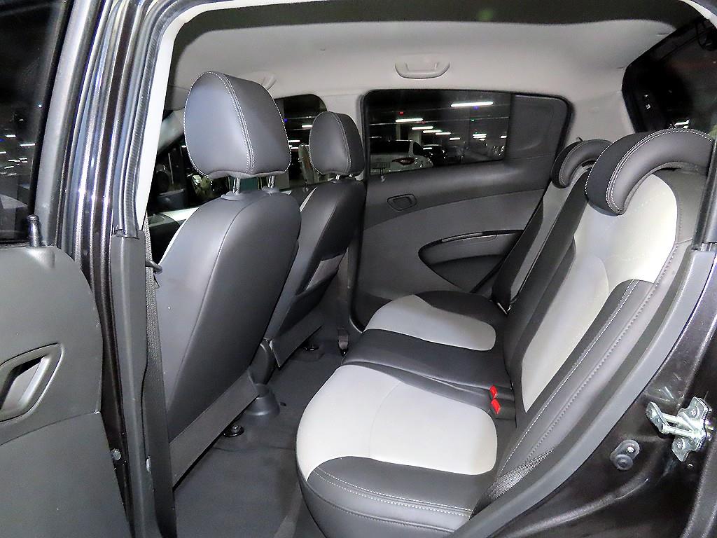Chevrolet Spark - Vista 7