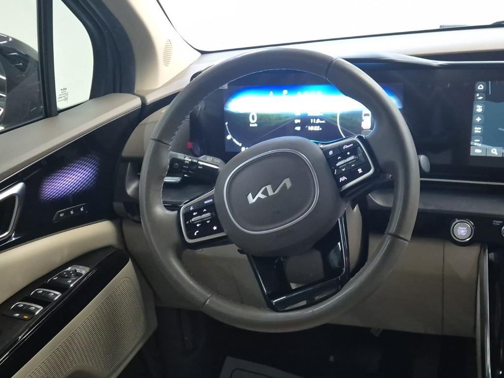 KIA Carnival - Vista 9