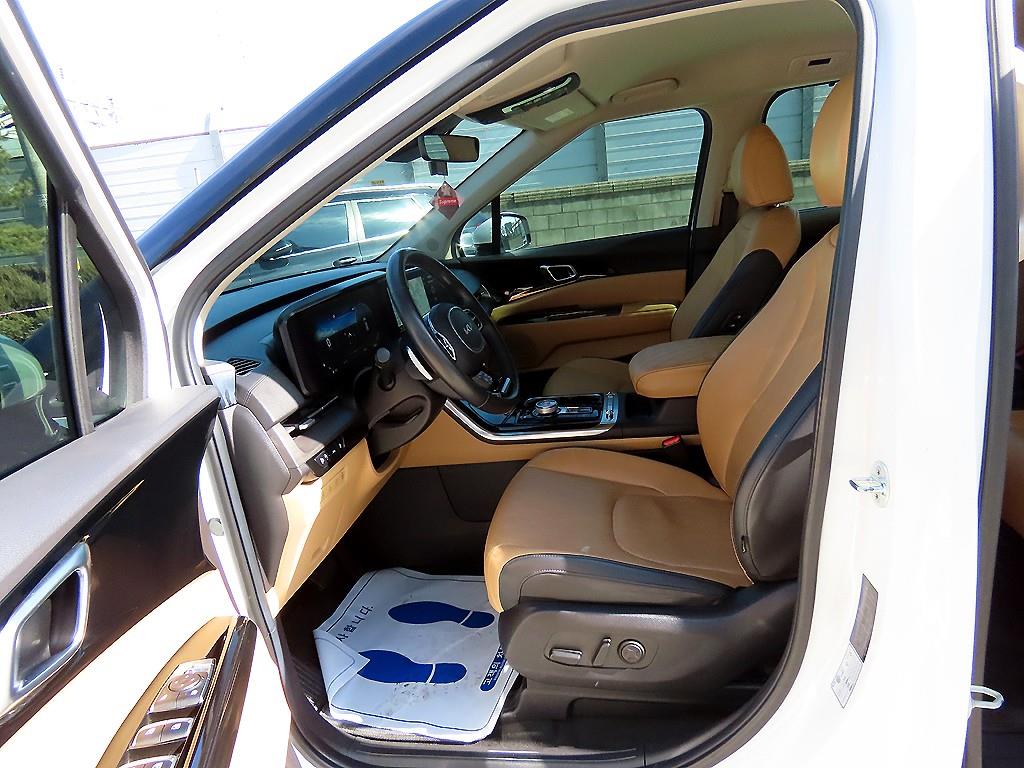 KIA Carnival - Vista 5