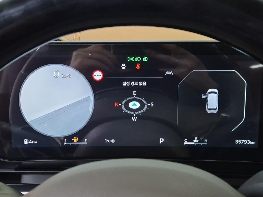 KIA Carnival - Vista 6