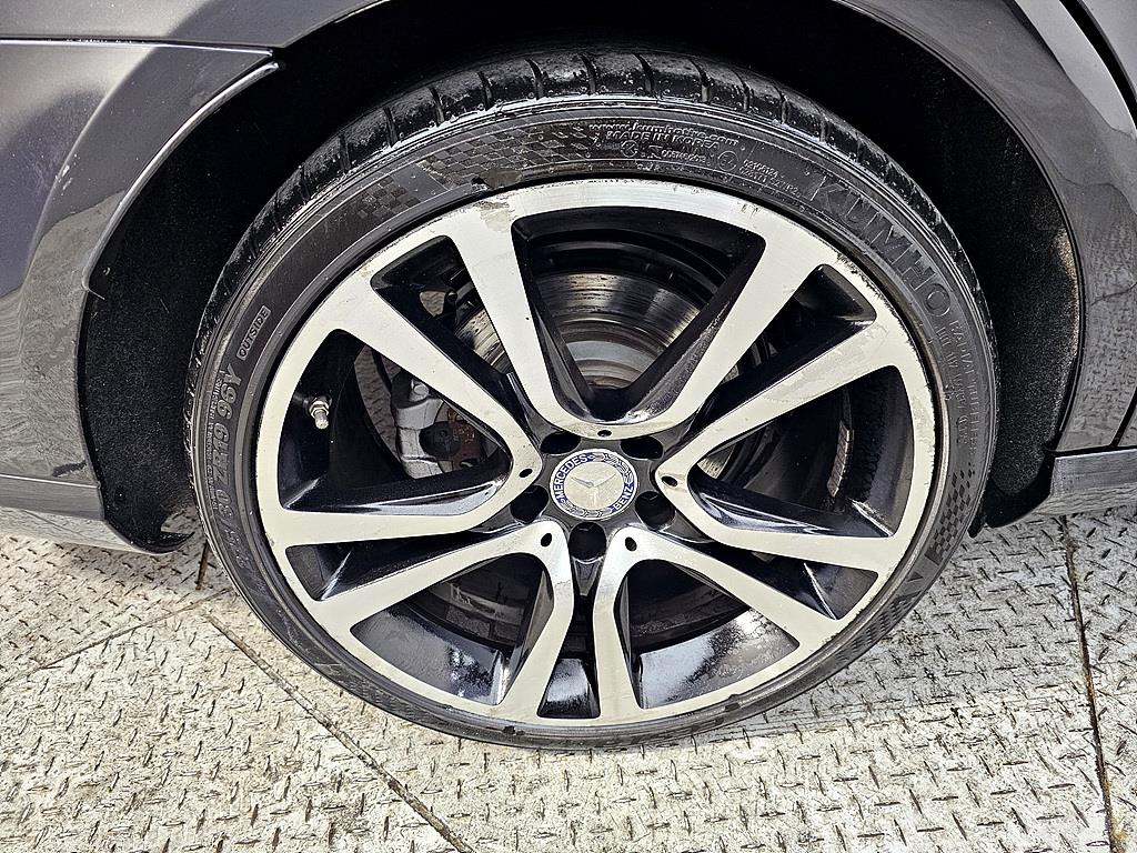 Mercedes Benz E class 2016 Negro - Importación desde Corea - HF Imports Iquique - Foto 20