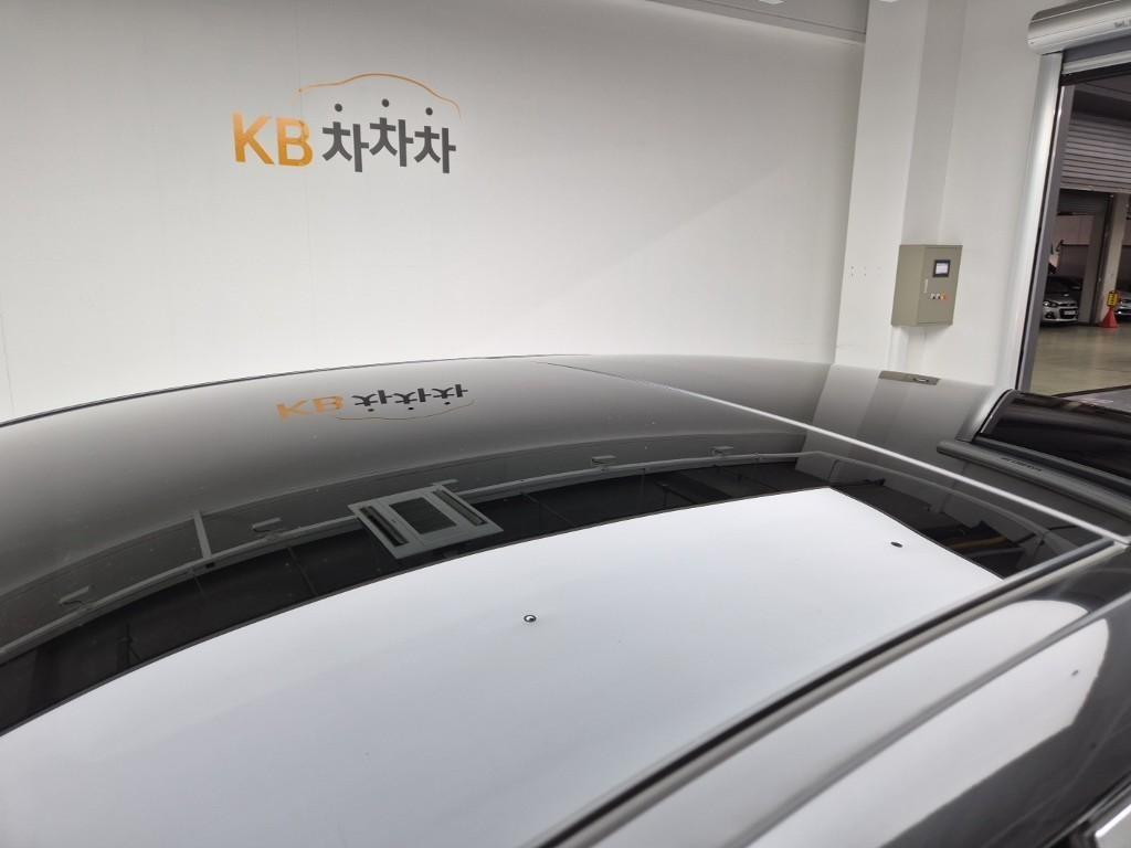 Mercedes Benz S Class - Vista 12