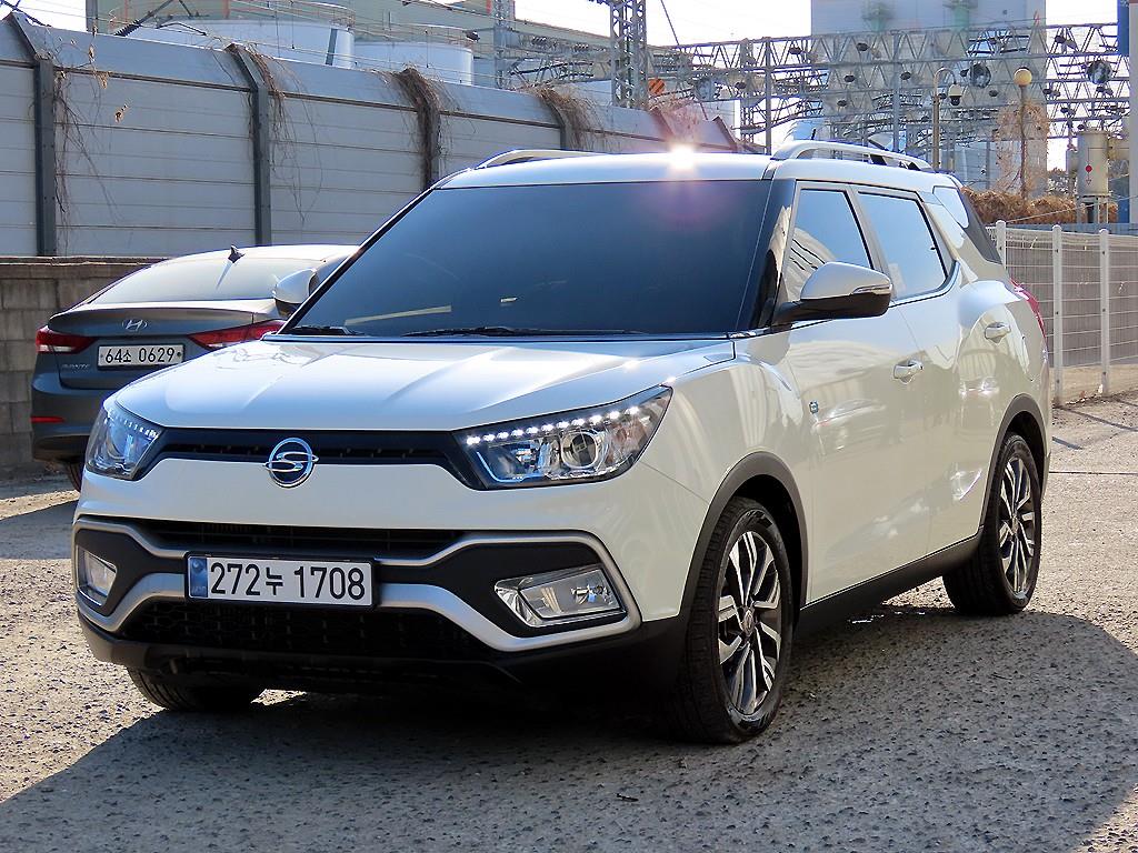 Ssangyong Tivoli - Vista 2
