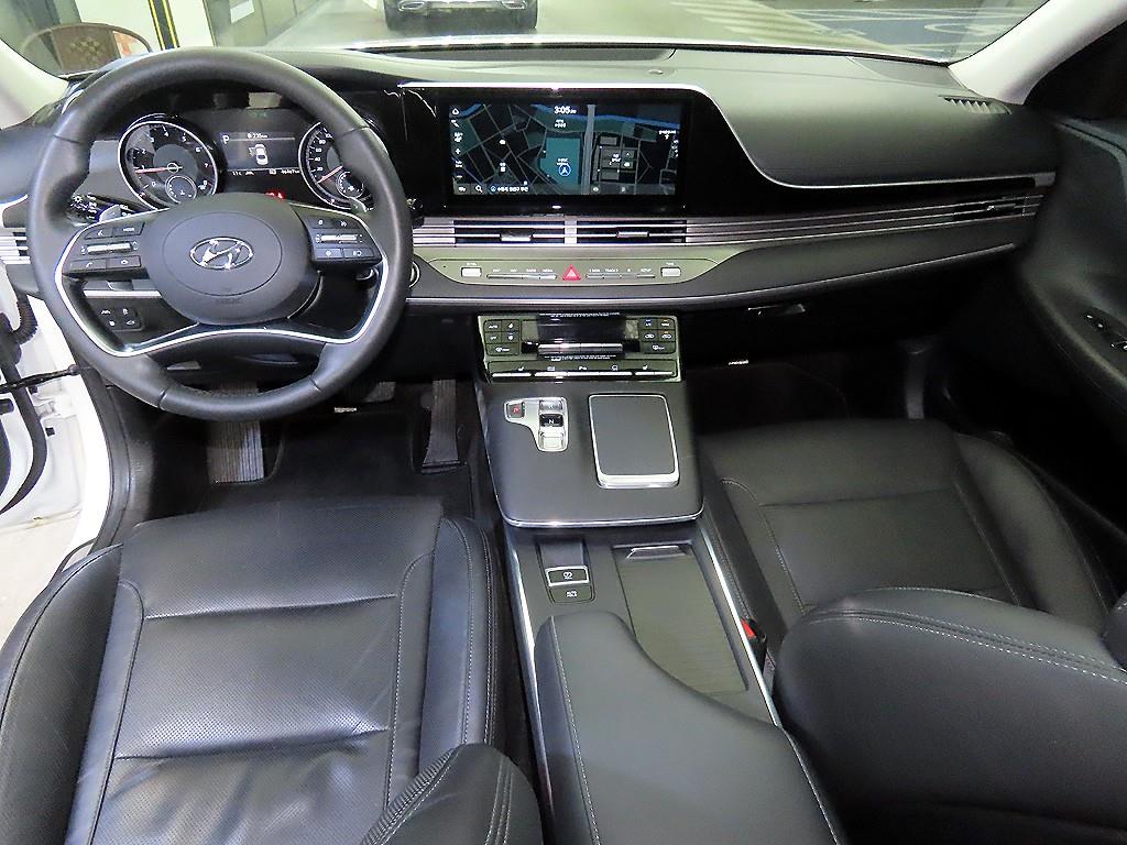 HYUNDAI Grandeur - Vista 10